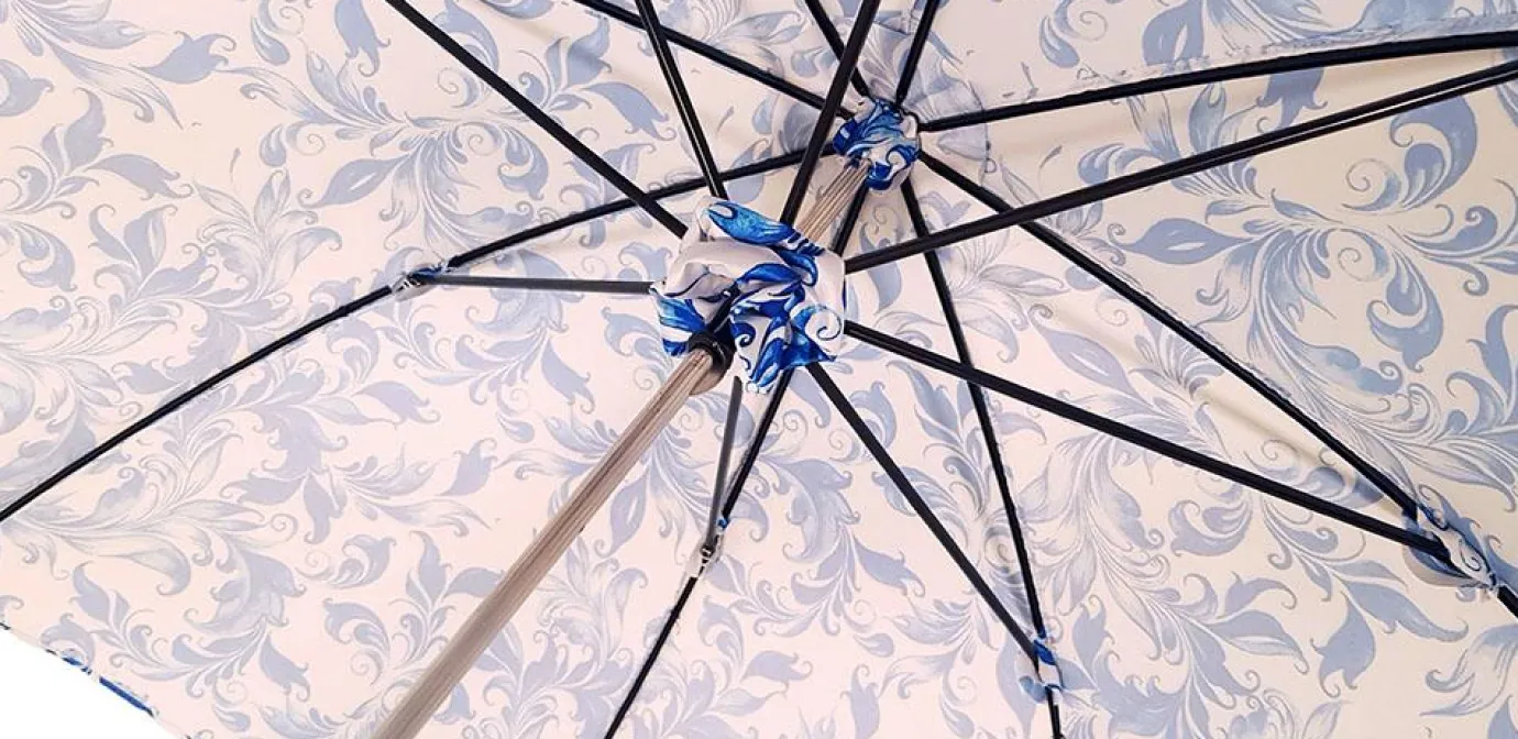Il Marchesato Elegant Parasol With Blue Design On White Background Hot