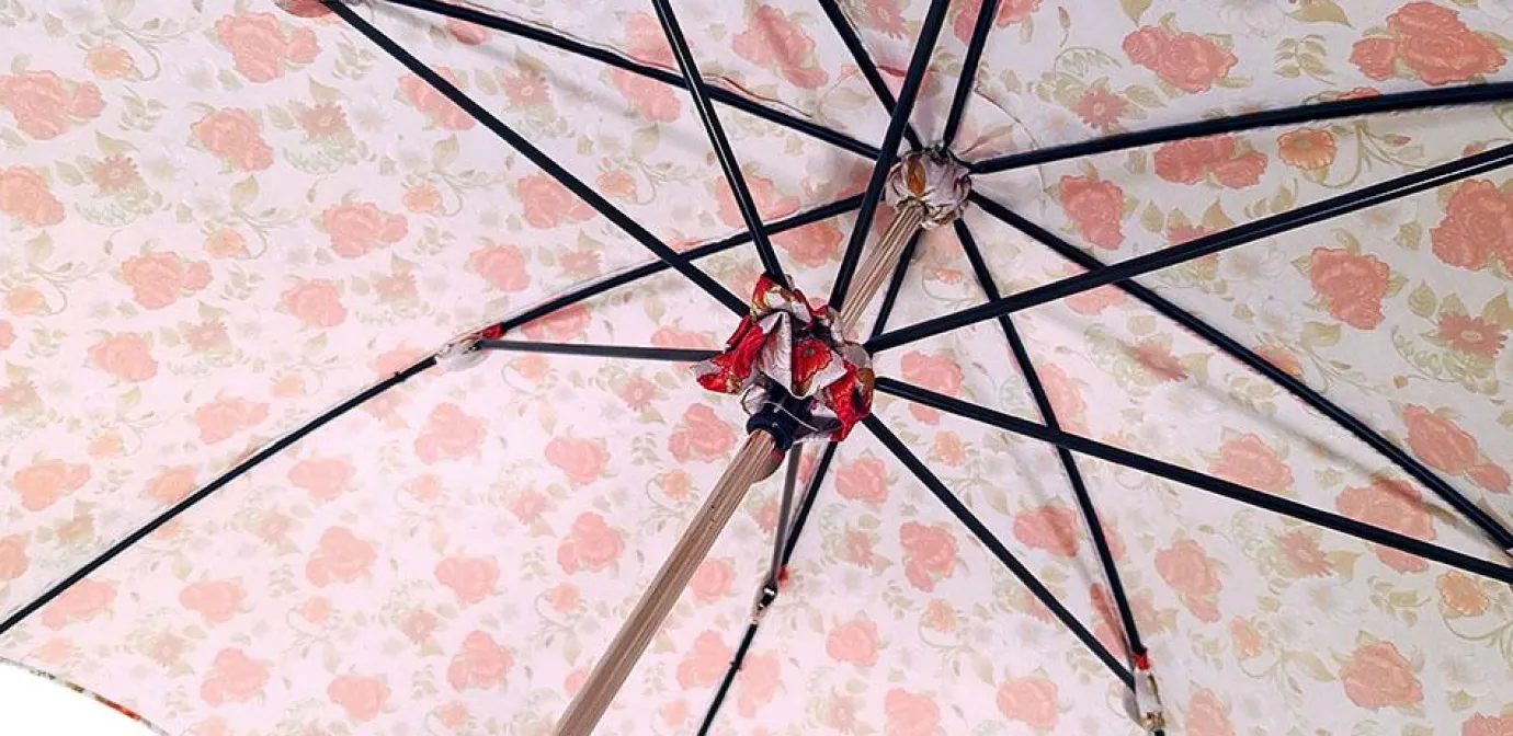 Il Marchesato Red Roses Parasol Outlet
